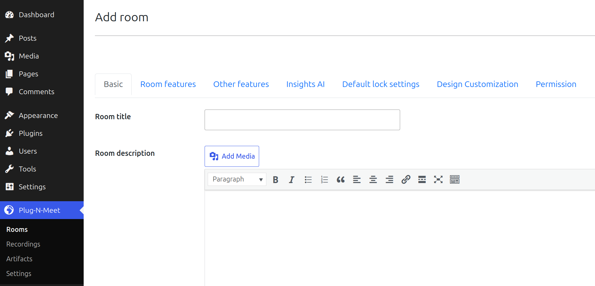 La interfaz de configuración detallada de la sala para el plugin de PlugNmeet para WordPress, mostrando múltiples pestañas para personalización.